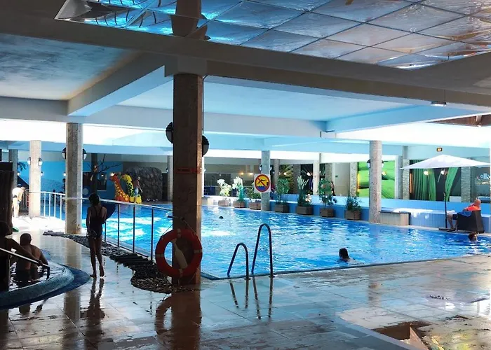 Vacationclub - Komuny Paryskiej 30 Apartament 3